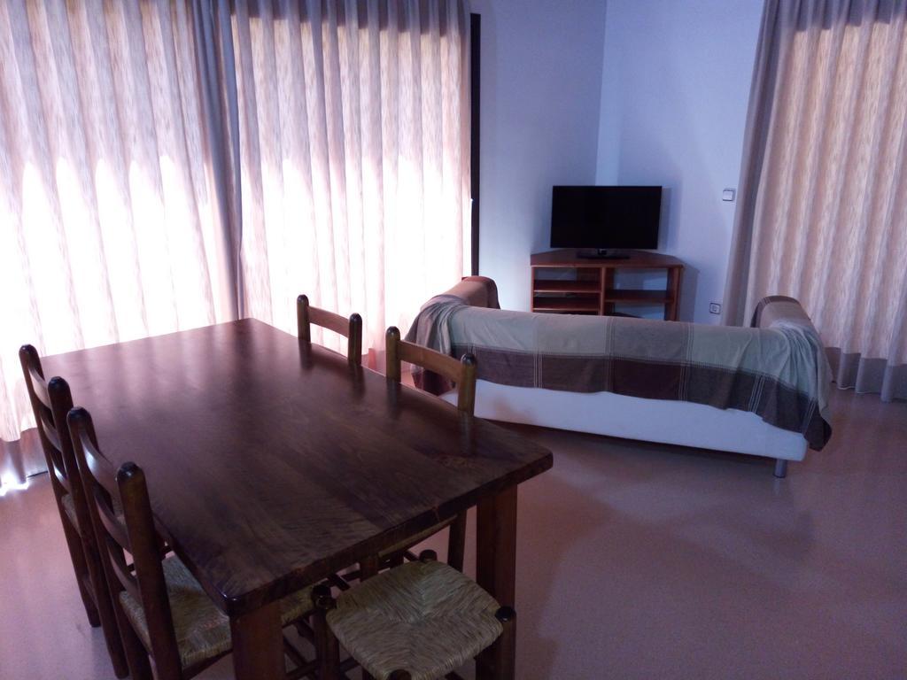 Apartament Cal Cisteller Santa Pau Pokój zdjęcie